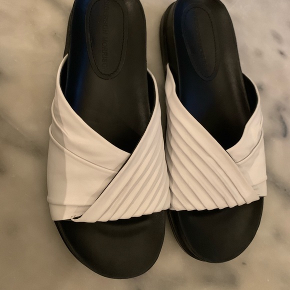 Sigerson Morrison Amanda Slides - Picture 5 of 5